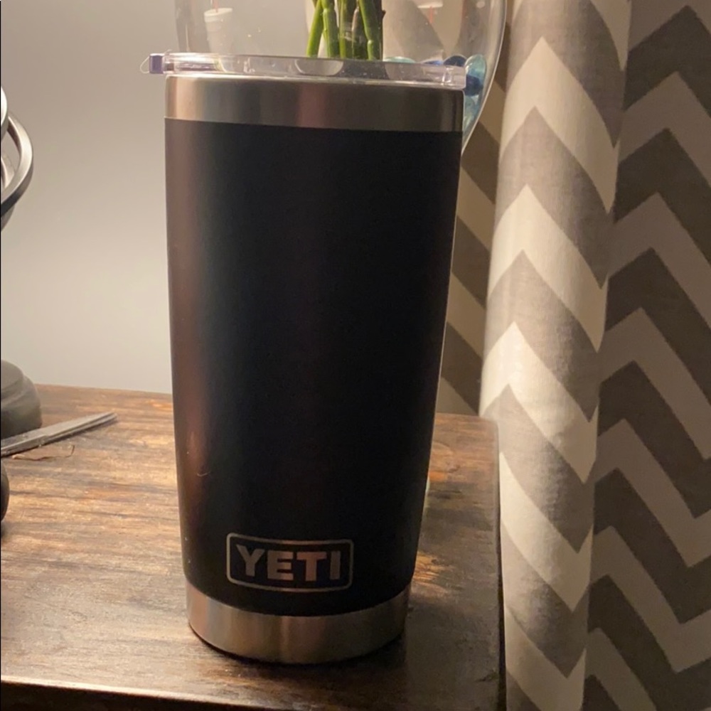 Yeti 20oz tumbler
